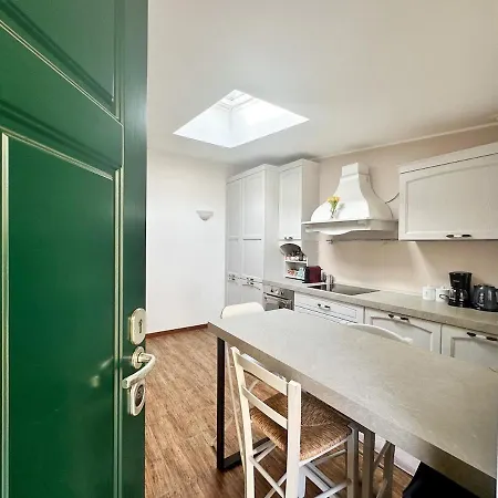 Two-Room Apartment 15 Minutes From The Duomo-2